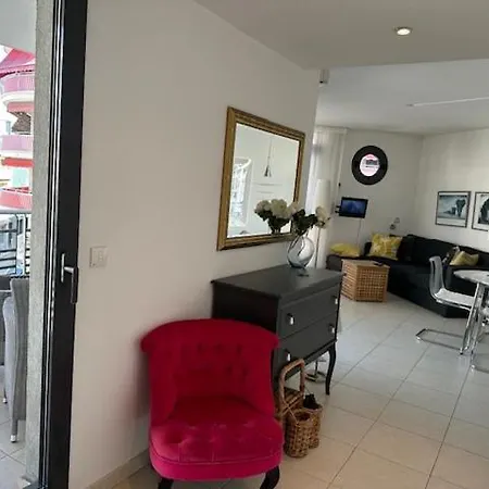 1 Bedroom Next To The And Port Vauban Antibes