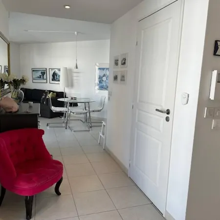 1 Bedroom Next To The And Port Vauban شقة أنتيب